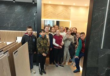 Z wizytą w salonie łazienek – praktyczna lekcja doradztwa zawodowego